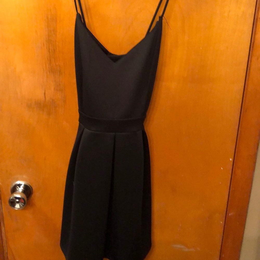 Black M dress